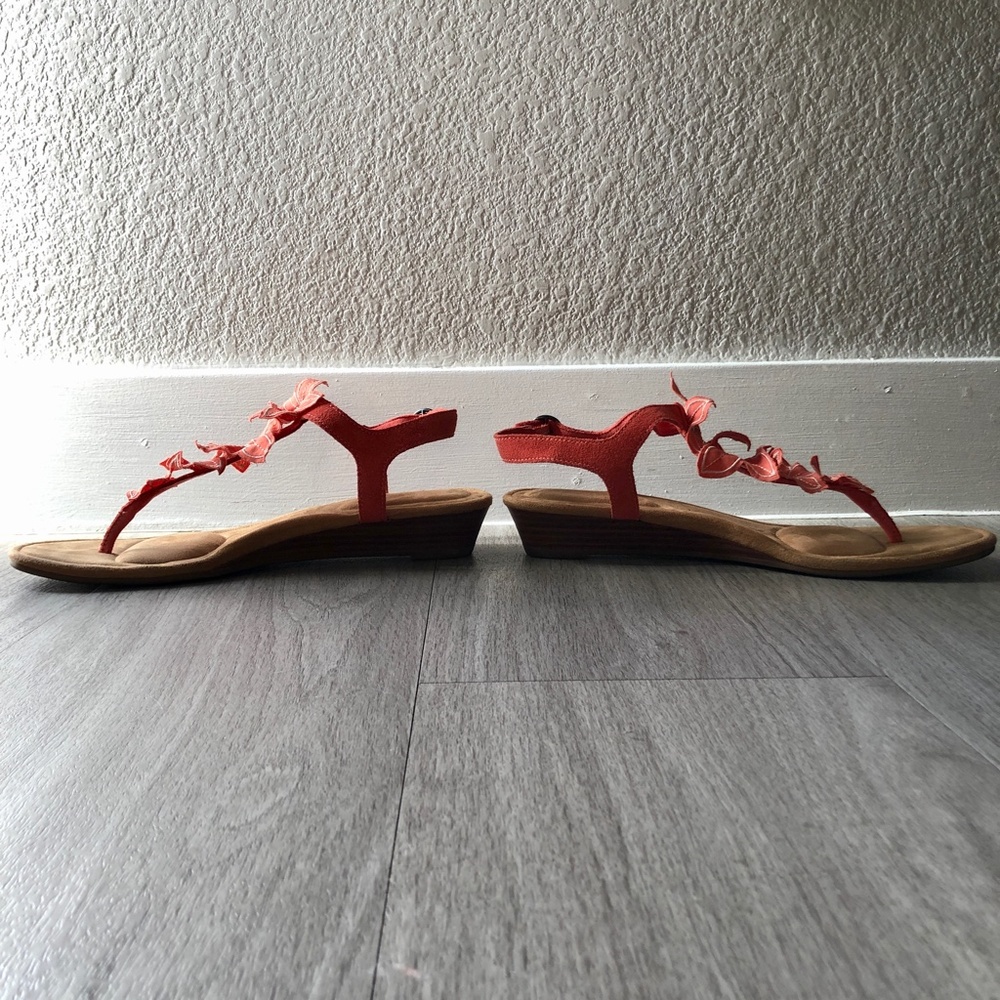 Koolaburra by UGG Women's Arely Heeled Sandal (Worn ONCE!) - Picture 3 of 6